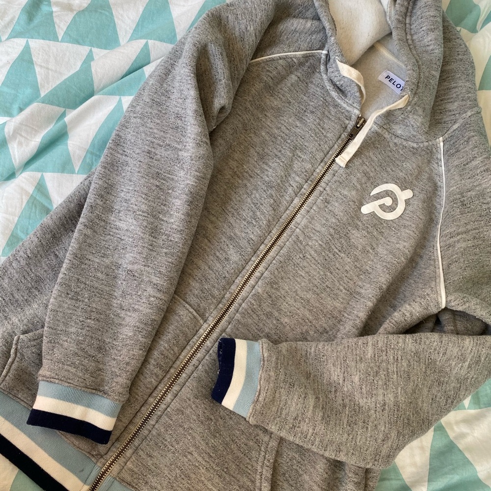 Peloton gray zip up hoodie M blue white stripes
